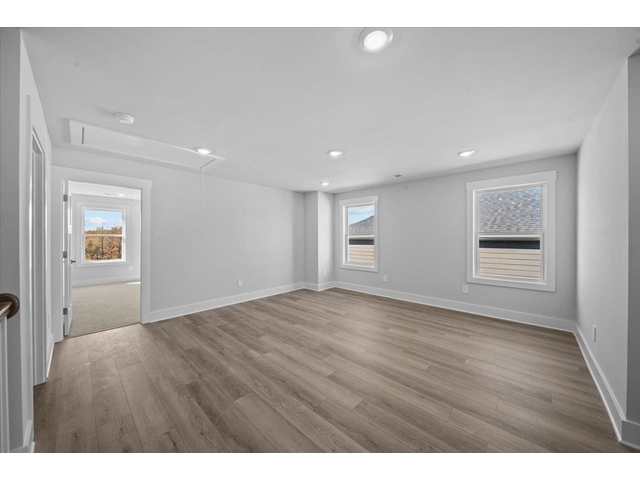 Photo of 321 Allingham Road