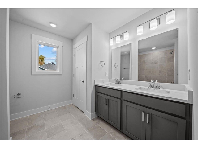 Photo of 321 Allingham Road