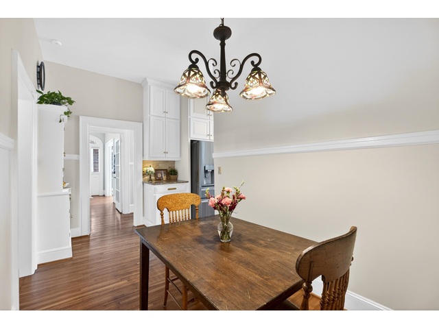 Photo of 906 College Drive