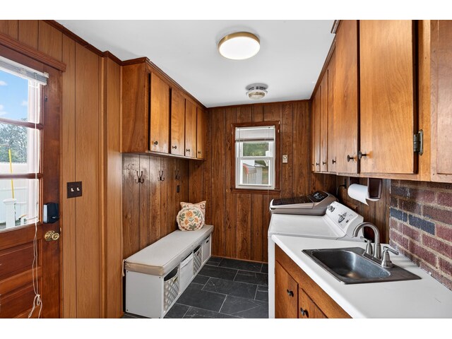 Photo of 906 College Drive