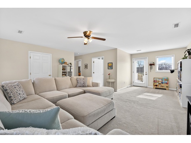 Photo of 906 College Drive