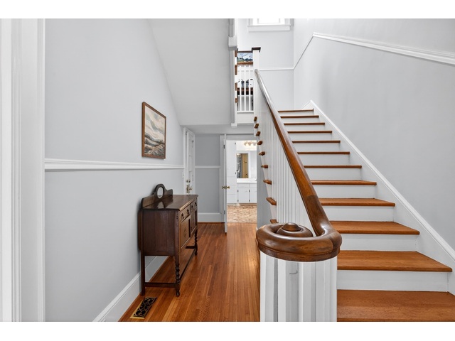 Photo of 906 College Drive