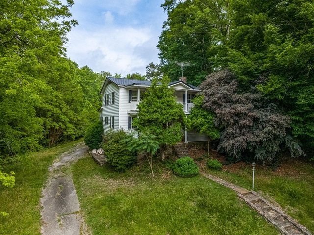 Photo of 2840 Glenn Springs Road