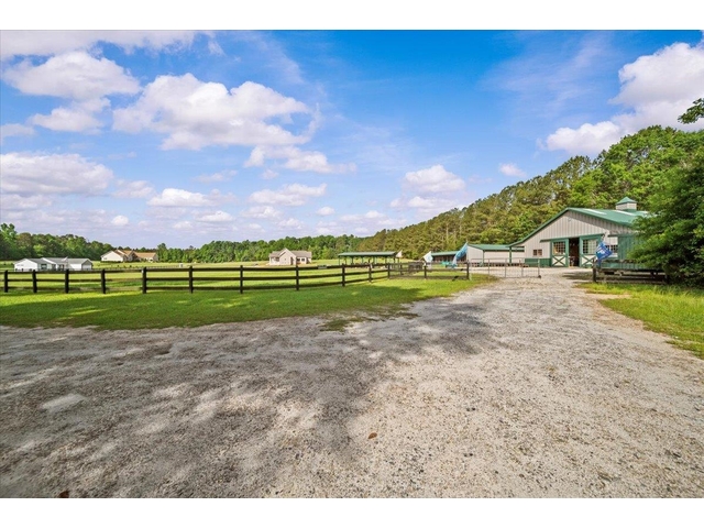 Photo of 406 Casey Road Photo of 406 Casey Road