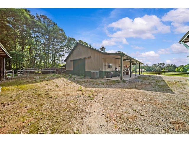 Photo of 406 Casey Road Photo of 406 Casey Road