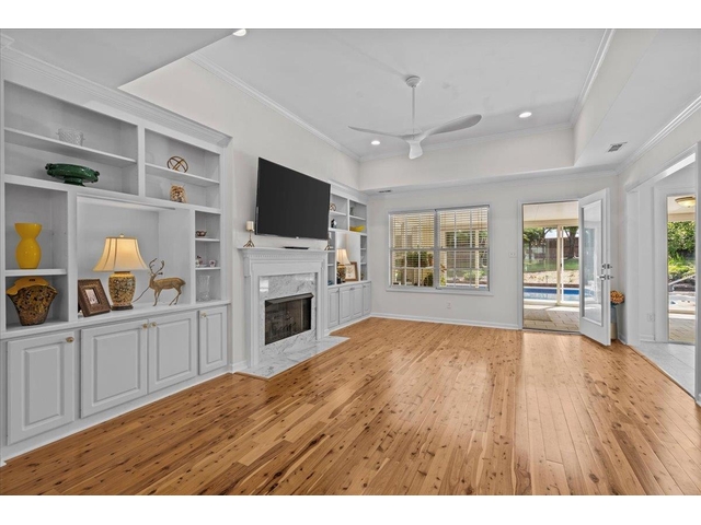 Photo of 417 Gramercy Boulevard Photo of 417 Gramercy Boulevard