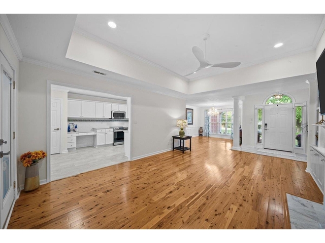 Photo of 417 Gramercy Boulevard Photo of 417 Gramercy Boulevard