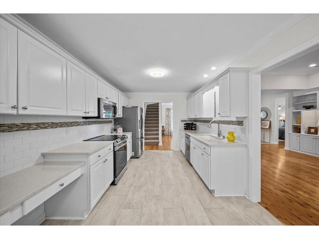 Photo of 417 Gramercy Boulevard Photo of 417 Gramercy Boulevard