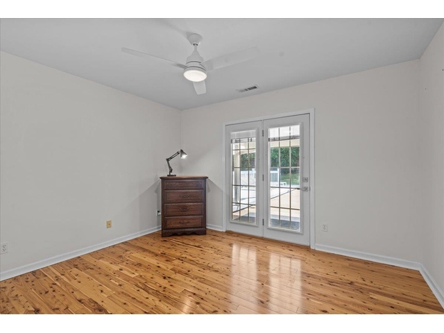 Photo of 417 Gramercy Boulevard Photo of 417 Gramercy Boulevard