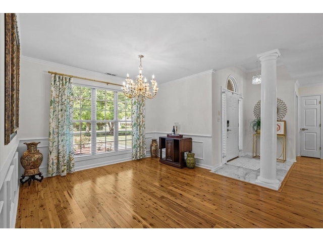 Photo of 417 Gramercy Boulevard Photo of 417 Gramercy Boulevard