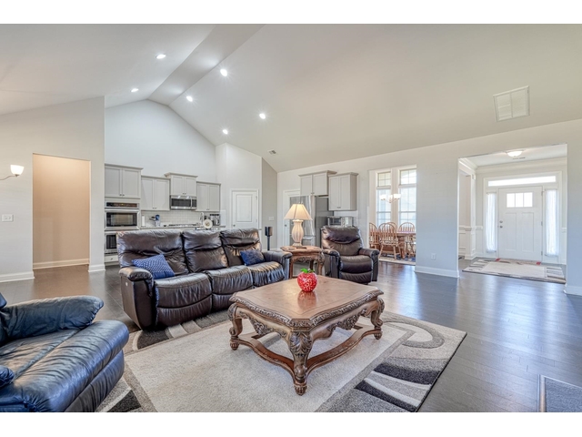 Photo of 699 Ridgeville Crossing Drive