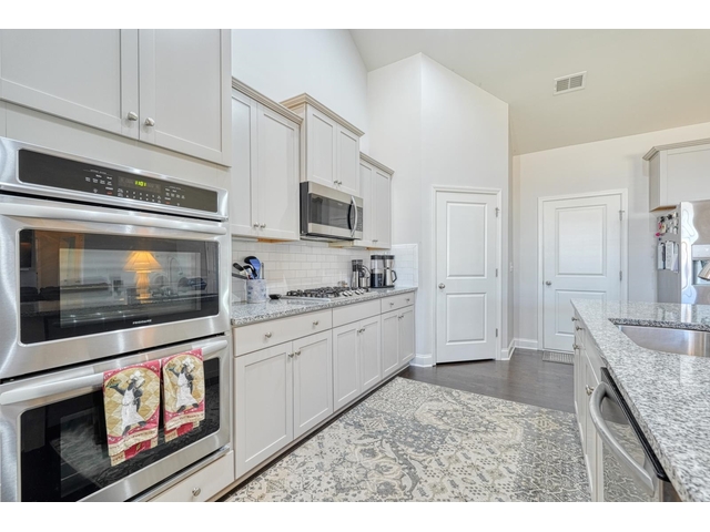 Photo of 699 Ridgeville Crossing Drive