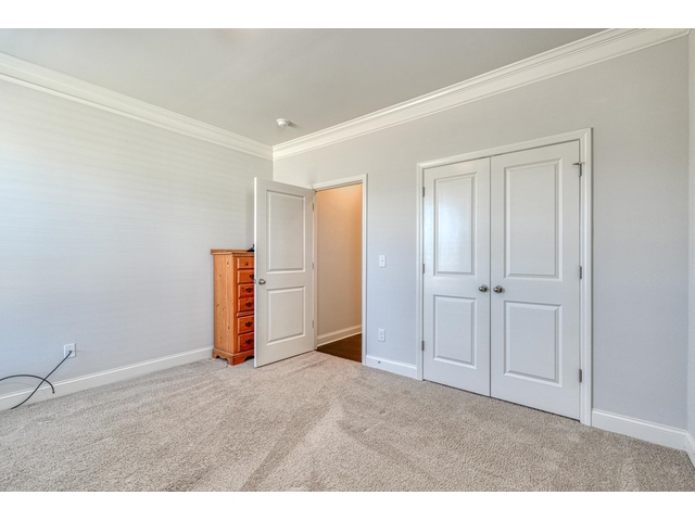 Photo of 699 Ridgeville Crossing Drive