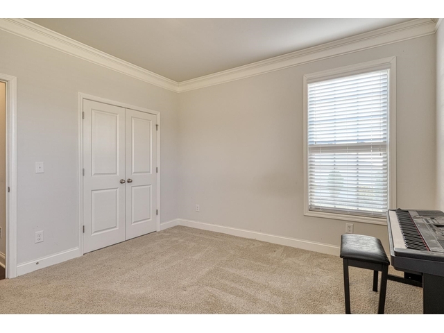 Photo of 699 Ridgeville Crossing Drive