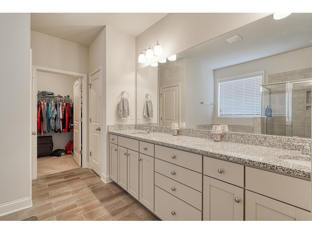 Photo of 699 Ridgeville Crossing Drive