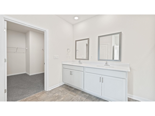 Photo of 1123 White Willow Drive