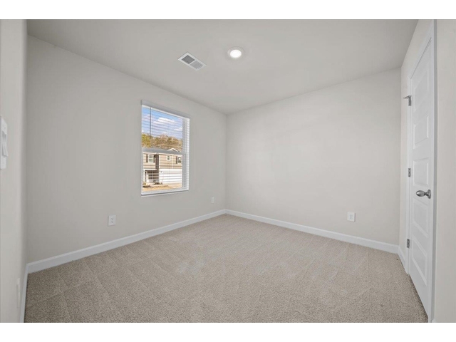 Photo of 531 Crowder Place