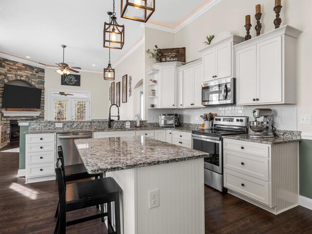 Photo of 580 Canewood Lane