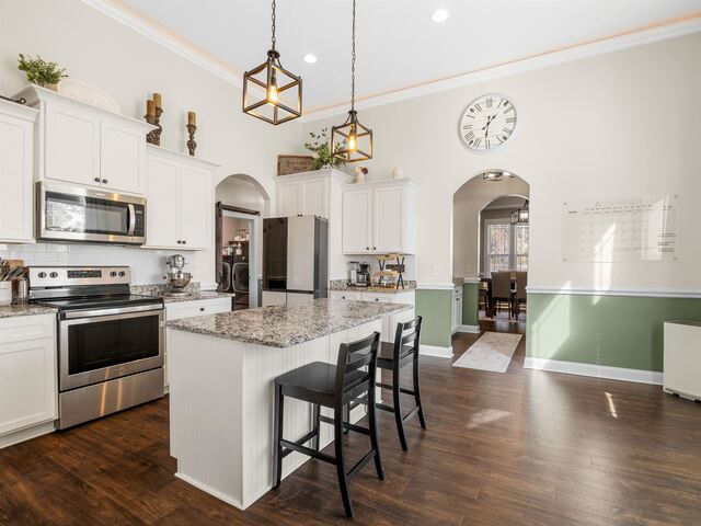 Photo of 580 Canewood Lane