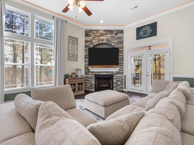 Photo of 580 Canewood Lane