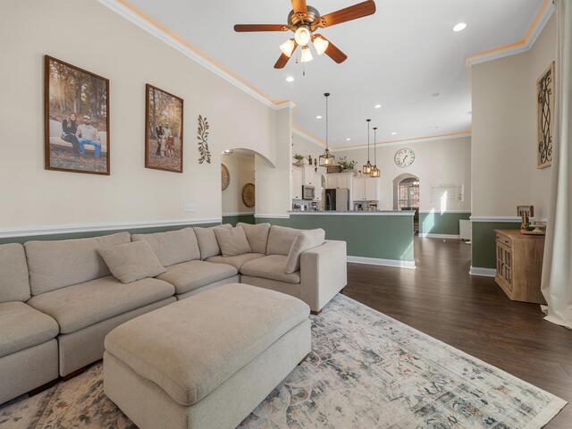 Photo of 580 Canewood Lane