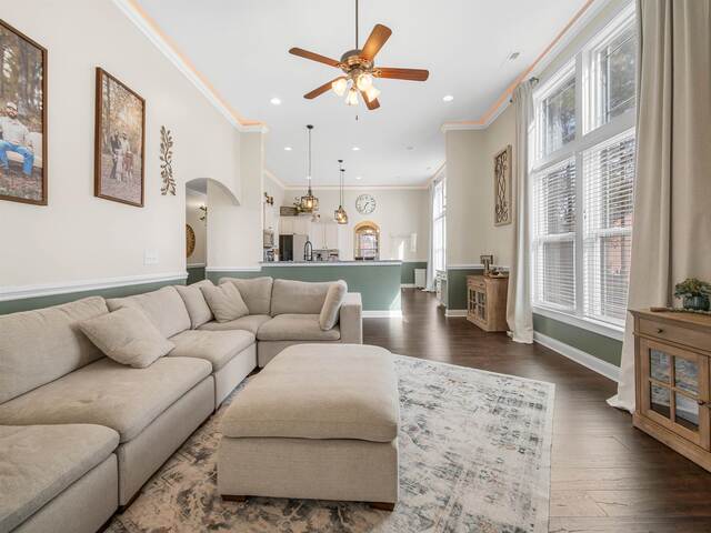 Photo of 580 Canewood Lane