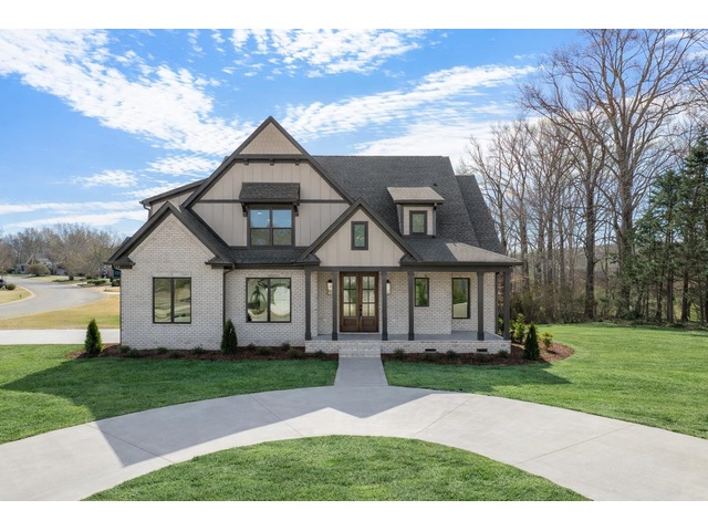 Photo of 354 S Monterey Drive