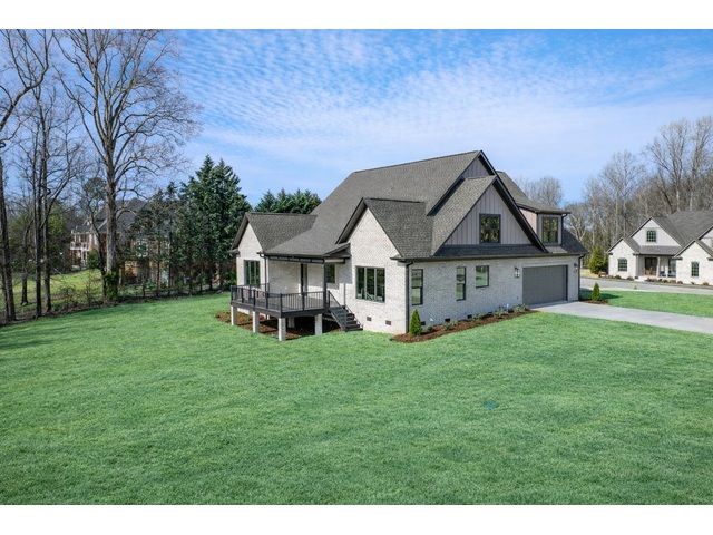 Photo of 354 S Monterey Drive