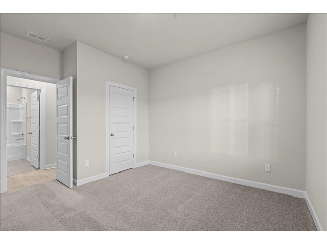 Photo of 422 Yellowstone Trail