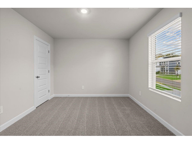 Photo of 422 Yellowstone Trail