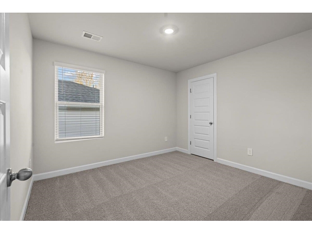 Photo of 422 Yellowstone Trail