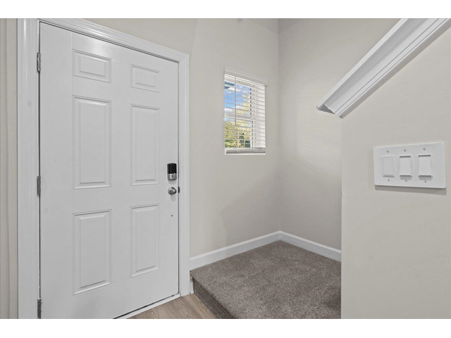 Photo of 422 Yellowstone Trail