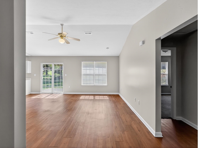 Photo of 1875 Tamara Way