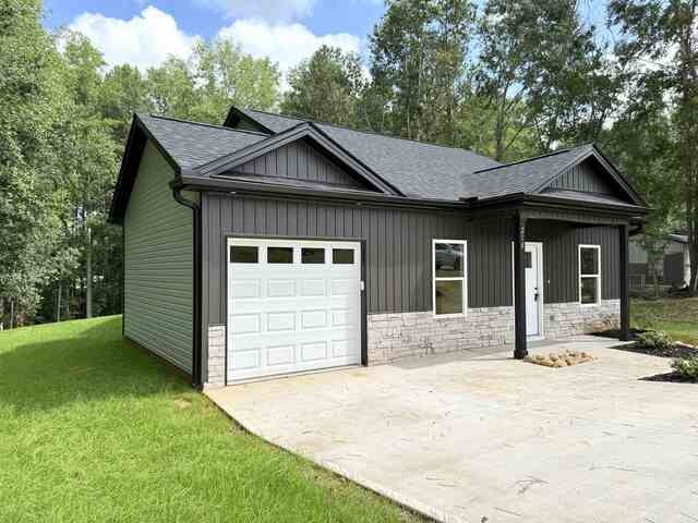 Photo of 210 Foxfire Road