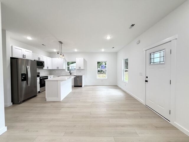 Photo of 210 Foxfire Road