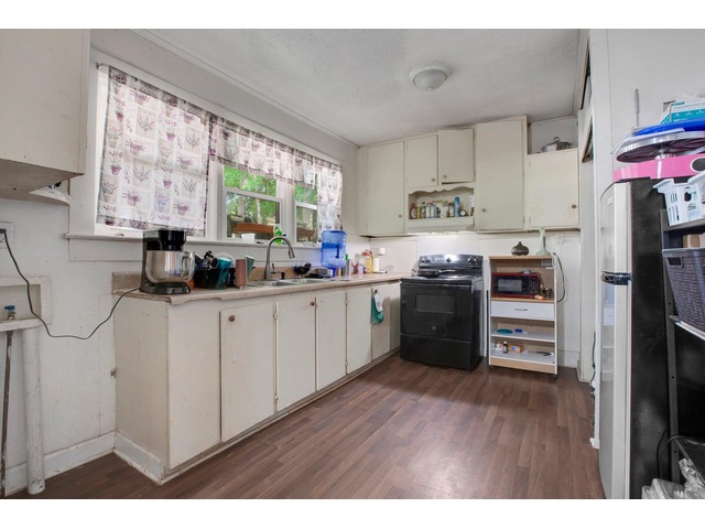 Photo of 1050 W Blackstock Road Photo of 1050 W Blackstock Road