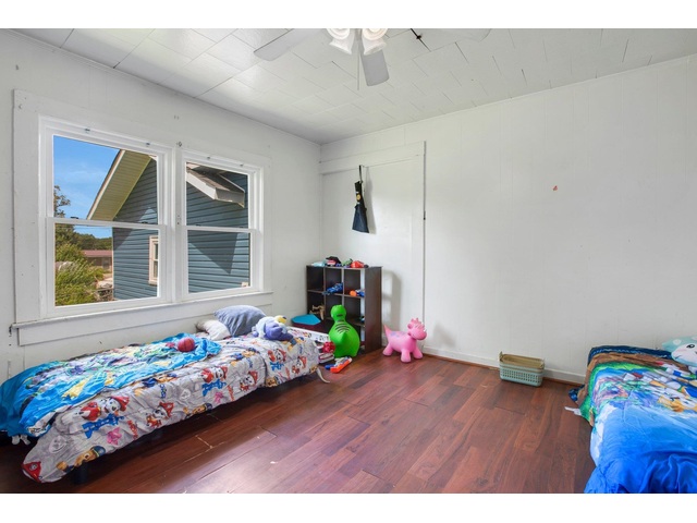 Photo of 1050 W Blackstock Road Photo of 1050 W Blackstock Road