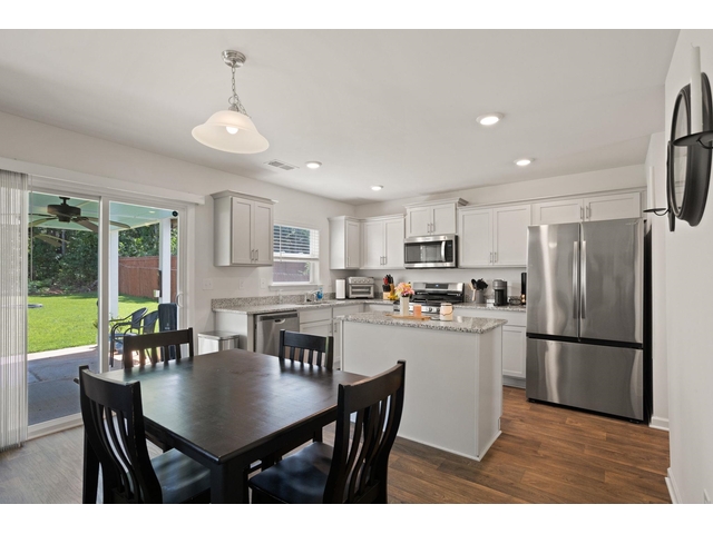Photo of 204 Hillendale Way
