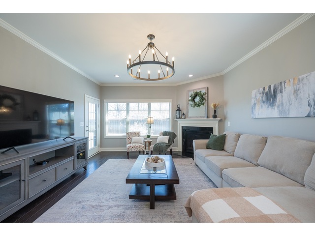 Photo of 9 Sweetspire Lane Photo of 9 Sweetspire Lane