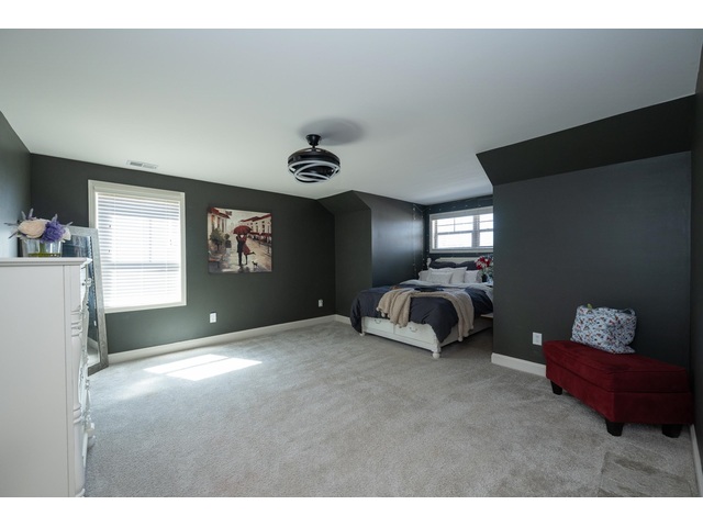 Photo of 9 Sweetspire Lane Photo of 9 Sweetspire Lane