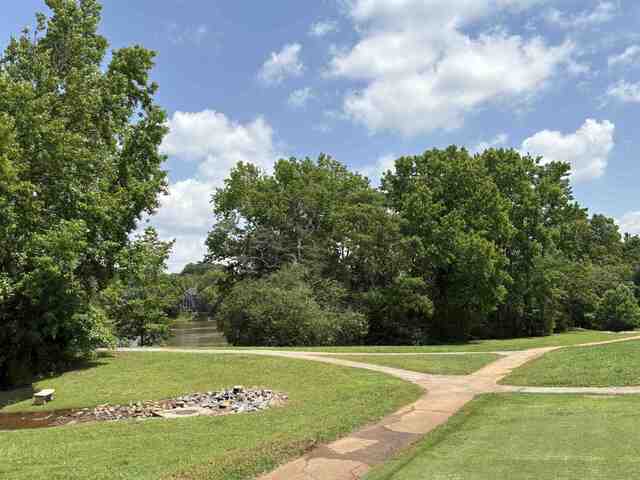 Photo of 9 Sweetspire Lane Photo of 9 Sweetspire Lane
