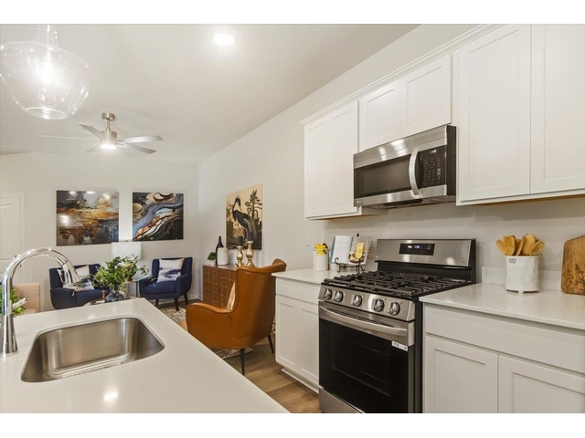 Photo of 2011 Hillman Way