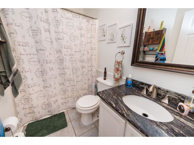 Photo of 818 Thistle Court