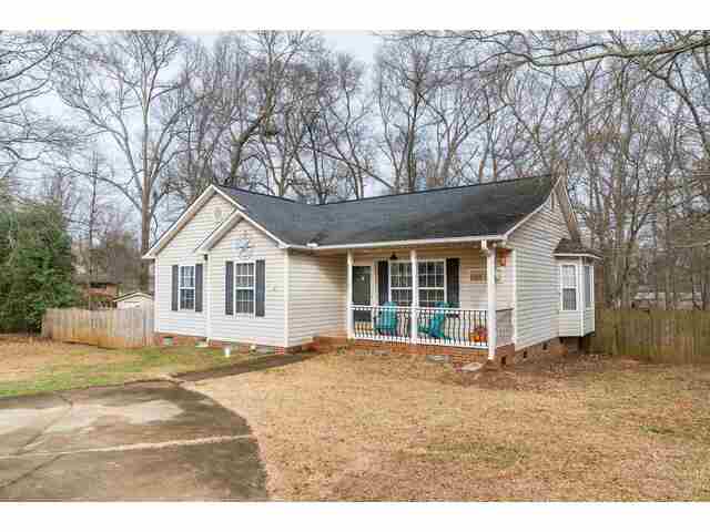 Photo of 818 Thistle Court