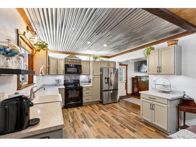 Photo of 390 Sherrill Drive