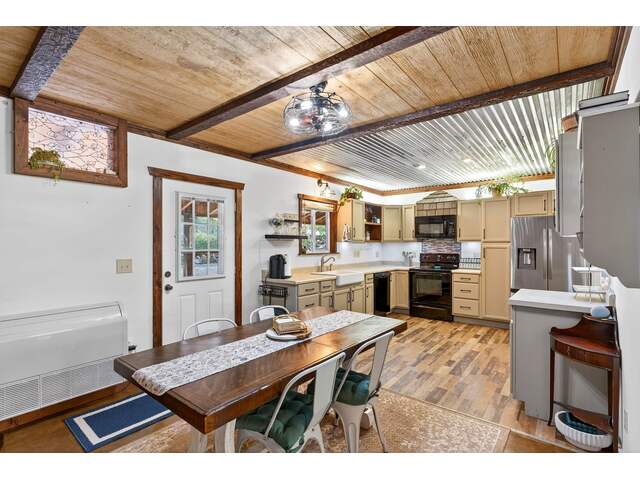 Photo of 390 Sherrill Drive