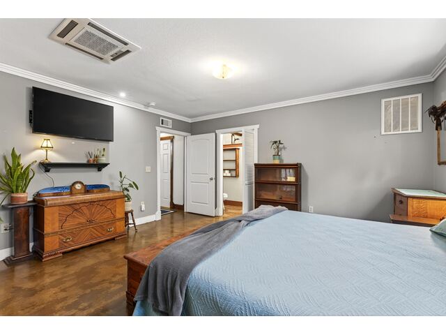 Photo of 390 Sherrill Drive