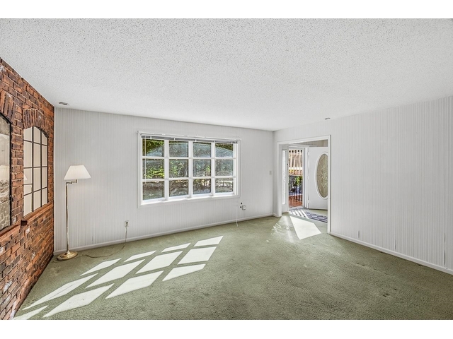 Photo of 650 Independence Drive