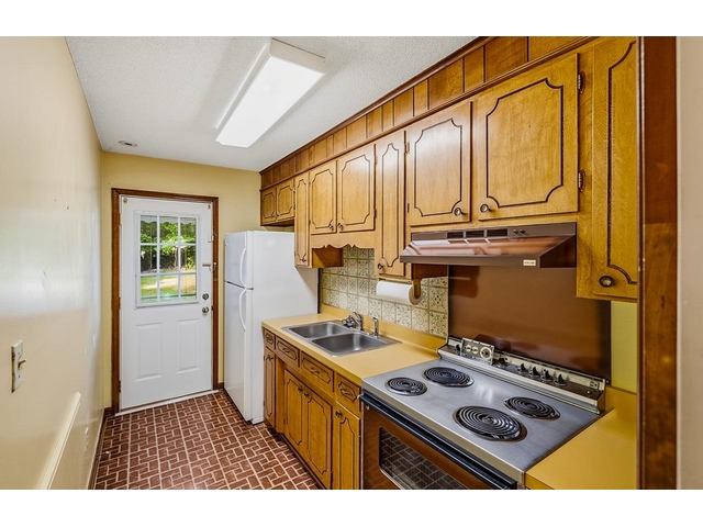 Photo of 650 Independence Drive