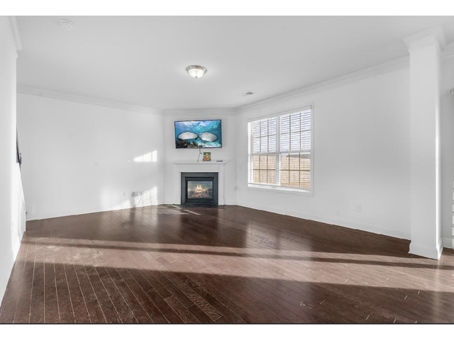 Photo of 653 Highgarden Lane